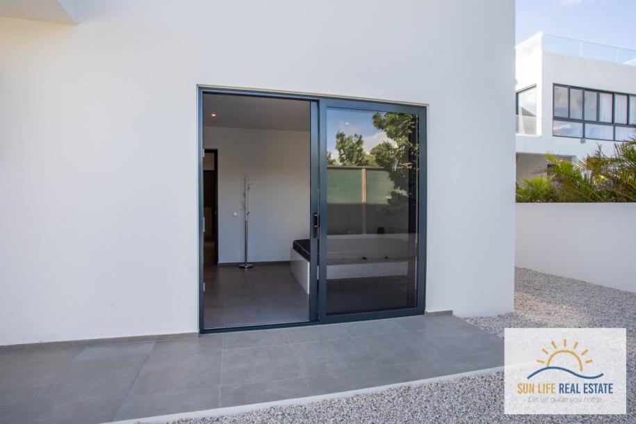 Newly Built and Modern Villa with Sea View for Sale in Vista Royal-28