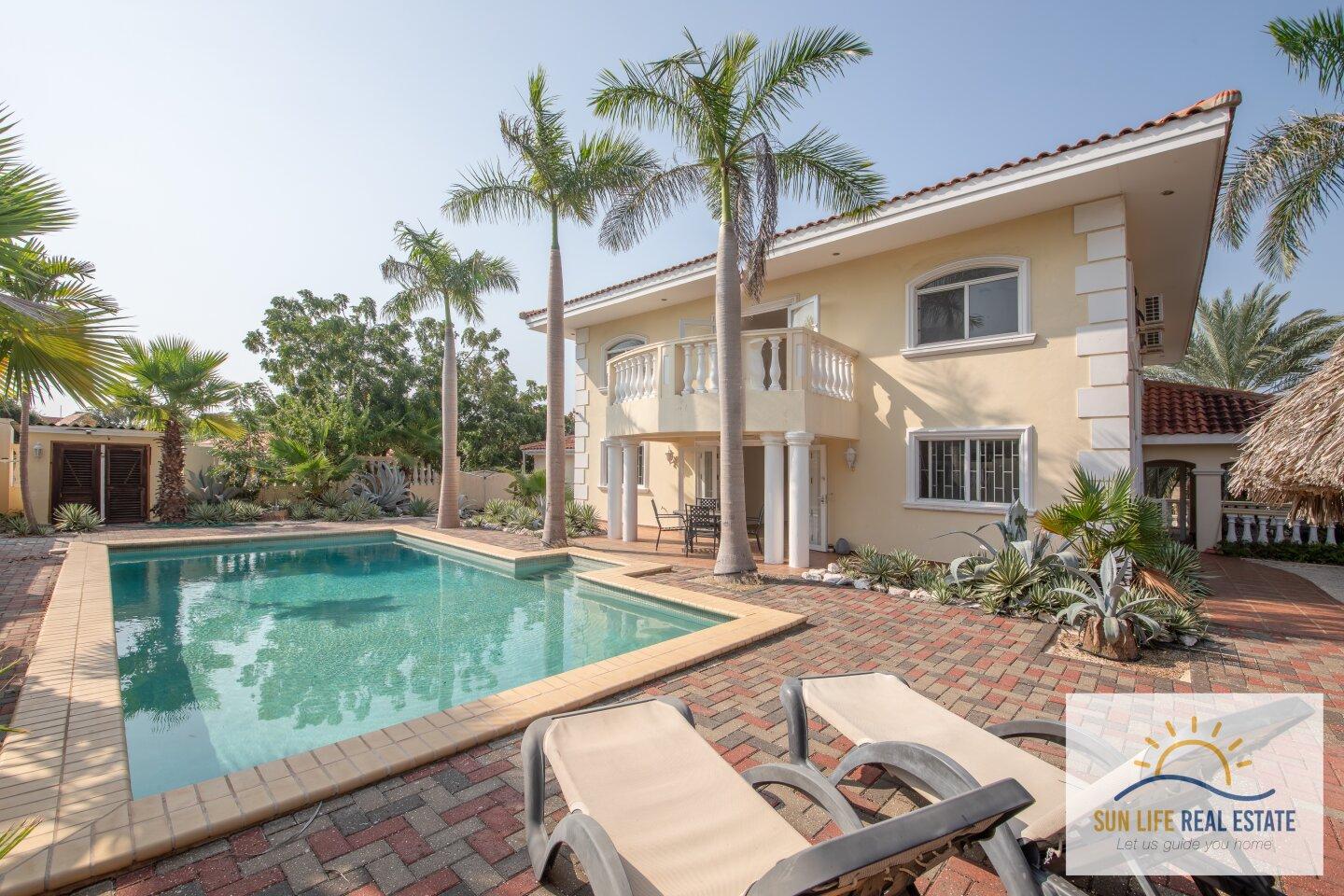 Exclusive and Spacious Residence at Villapark Zuurzak For Sale