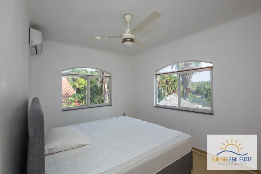 Exclusive and Spacious Residence at Villapark Zuurzak For Sale-21