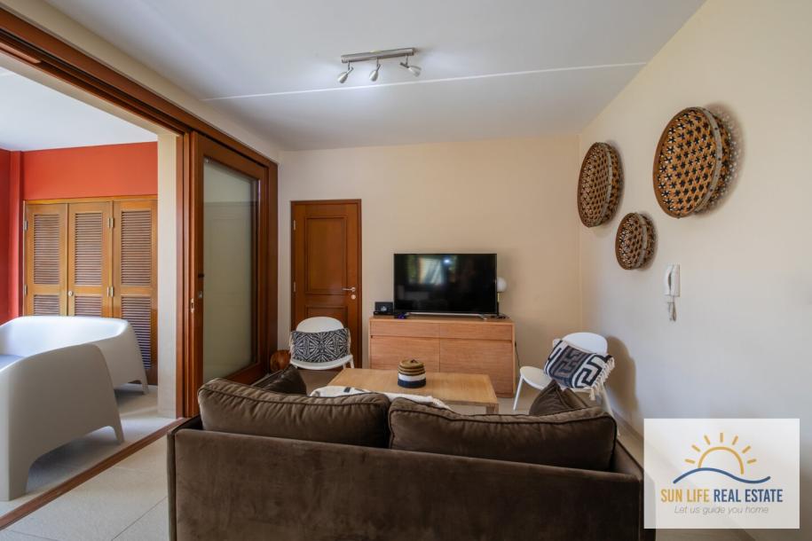 Exclusive Waterfront Apartment with Private Beach Access for Sale in Spanish Water Resort-8