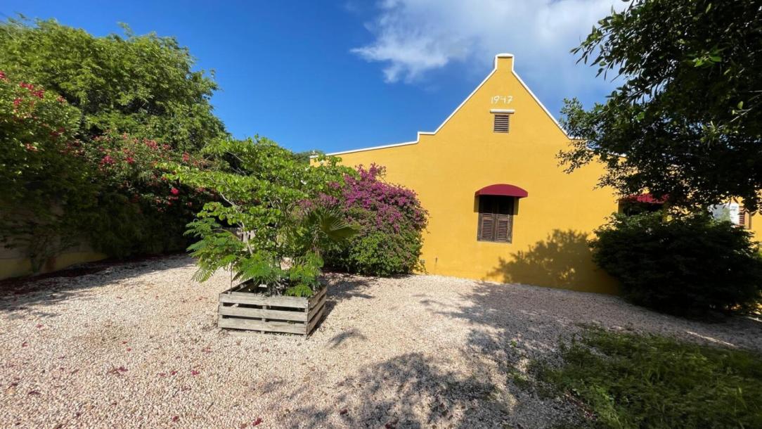 Plantation style villa for sale in Mahuma-5