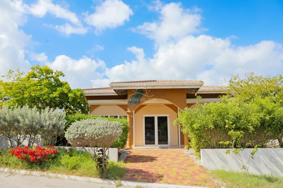 Transform This Unique Property into Your Dream Villa at the Beautiful Villapark Fontein Resort!-2