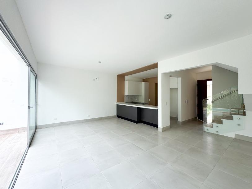 3 bedrooms villa for sale in White Sands-13