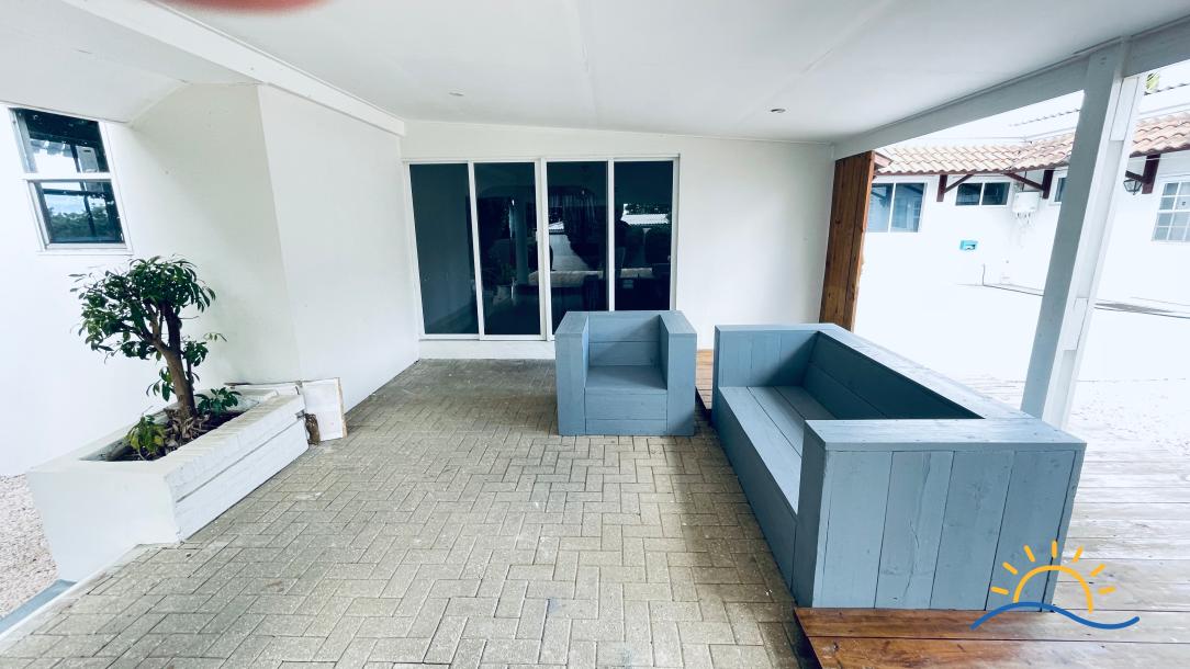 Spacious 4-Bedroom Villa with Rooftop Views for rent in Janwe-10