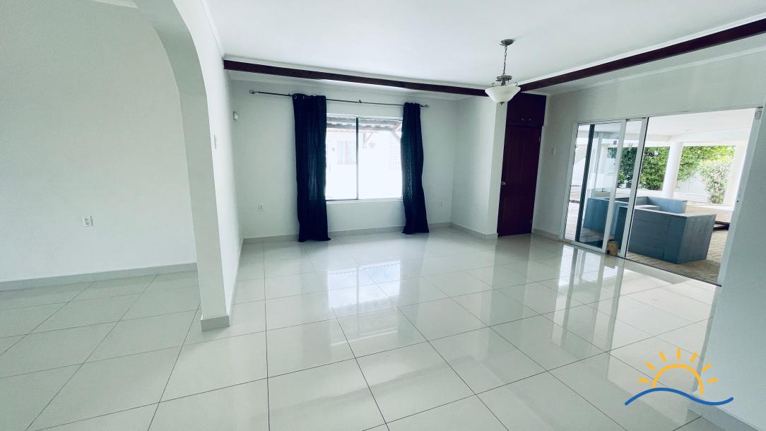 Spacious 4-Bedroom Villa with Rooftop Views for rent in Janwe-13