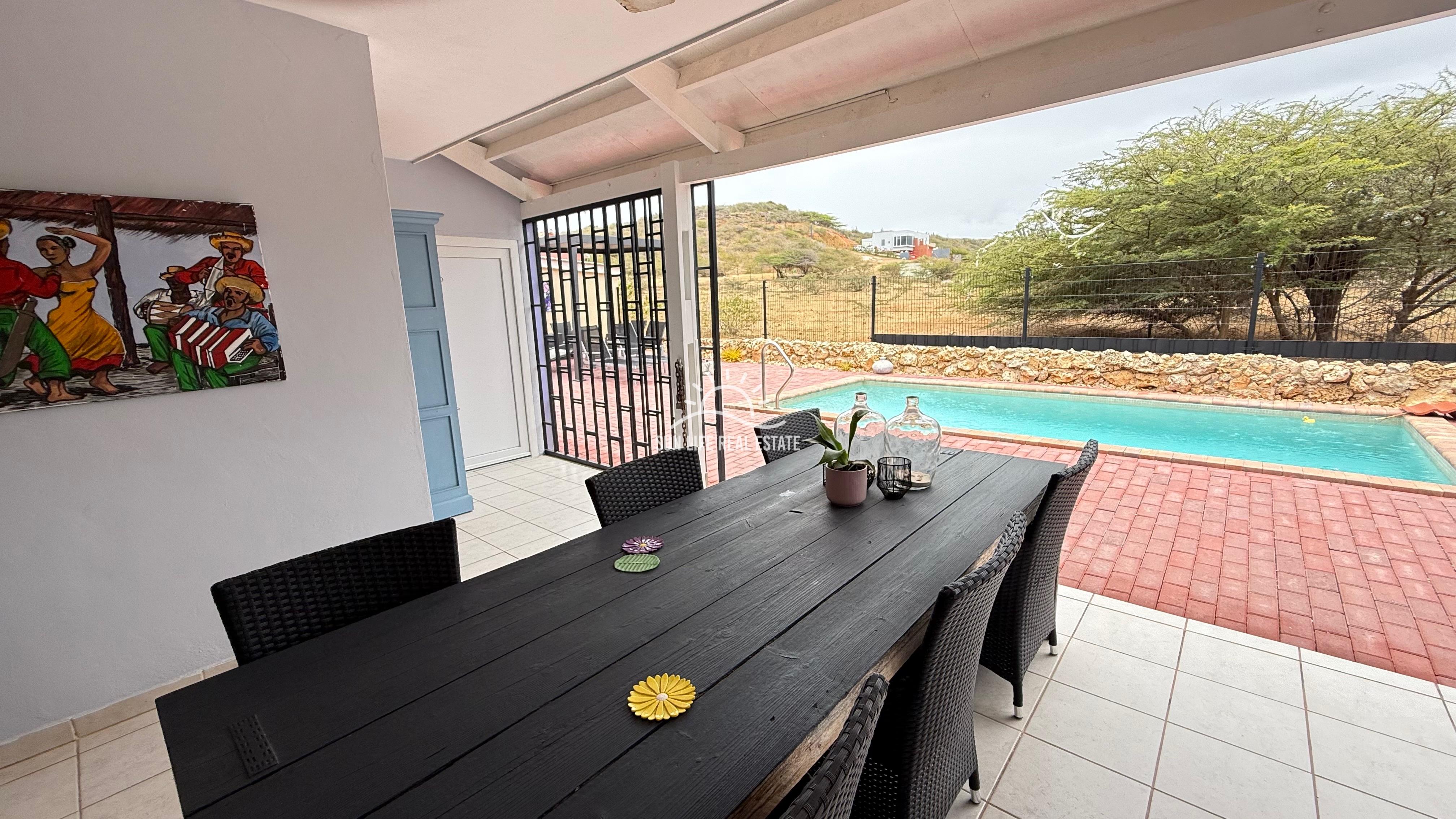 Charming Villa for Sale in Kashutuin