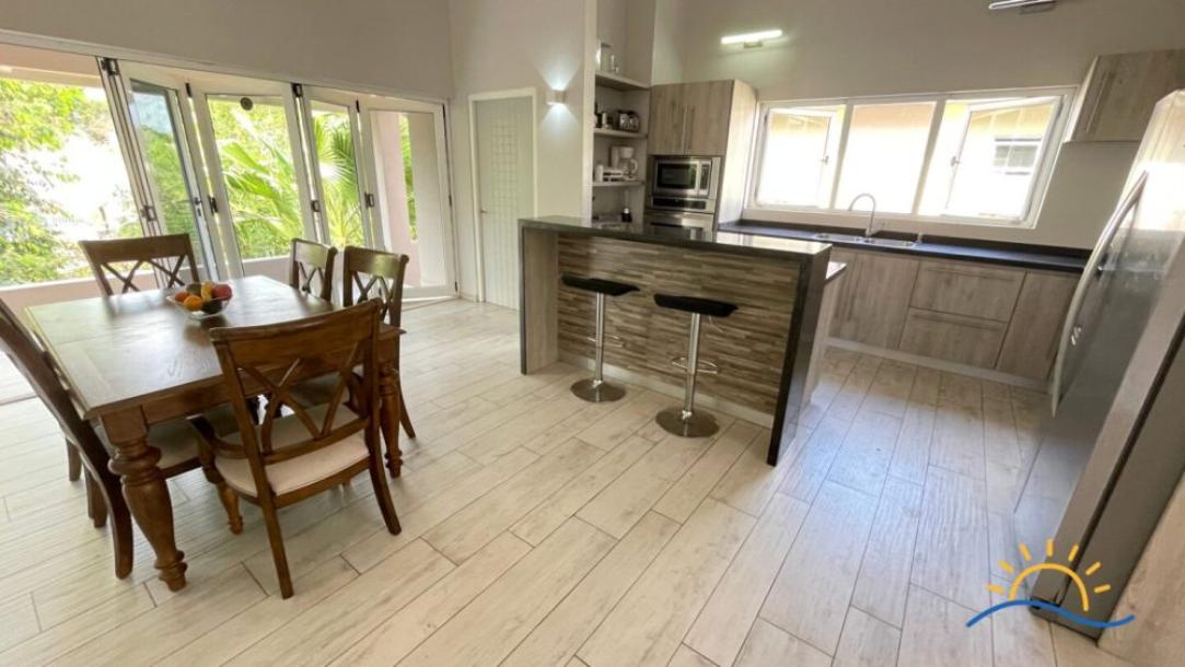 Beautiful large villa in the safe Damasco resort-14