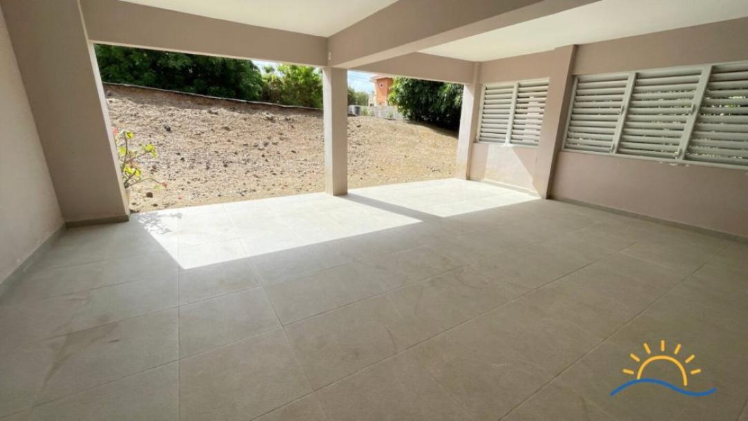 Beautiful large villa in the safe Damasco resort-8