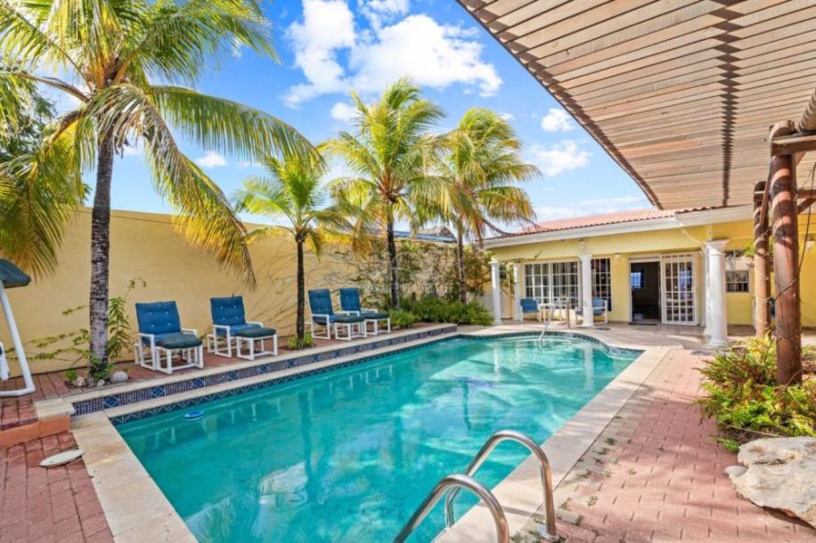 Oceanfront house for sale in Westpunt-3