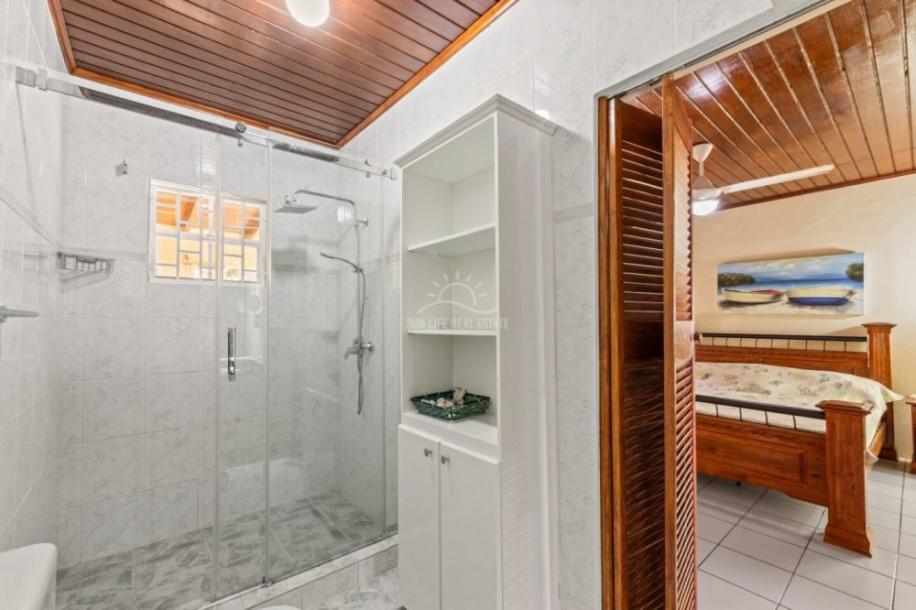 Oceanfront house for sale in Westpunt-12