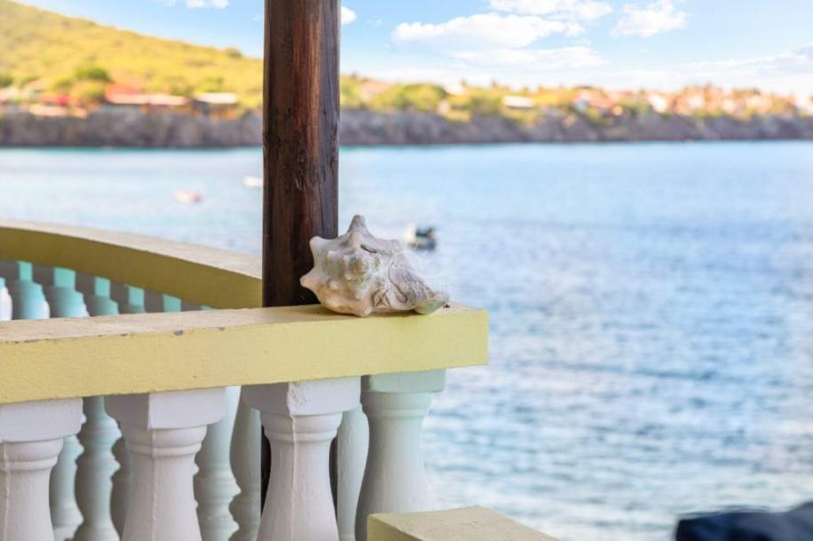 Oceanfront house for sale in Westpunt-5