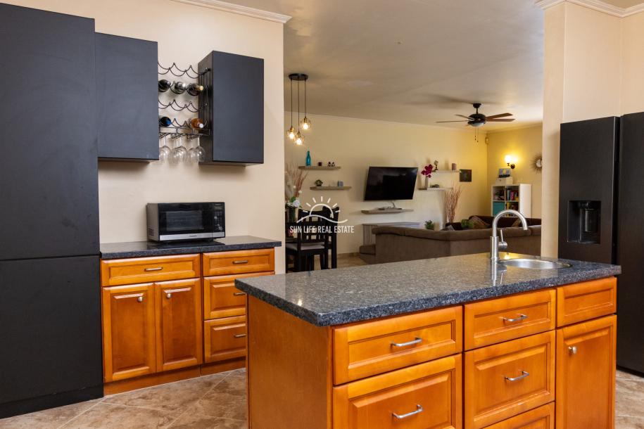 Spacious Family Home for Rent in Montaña-11