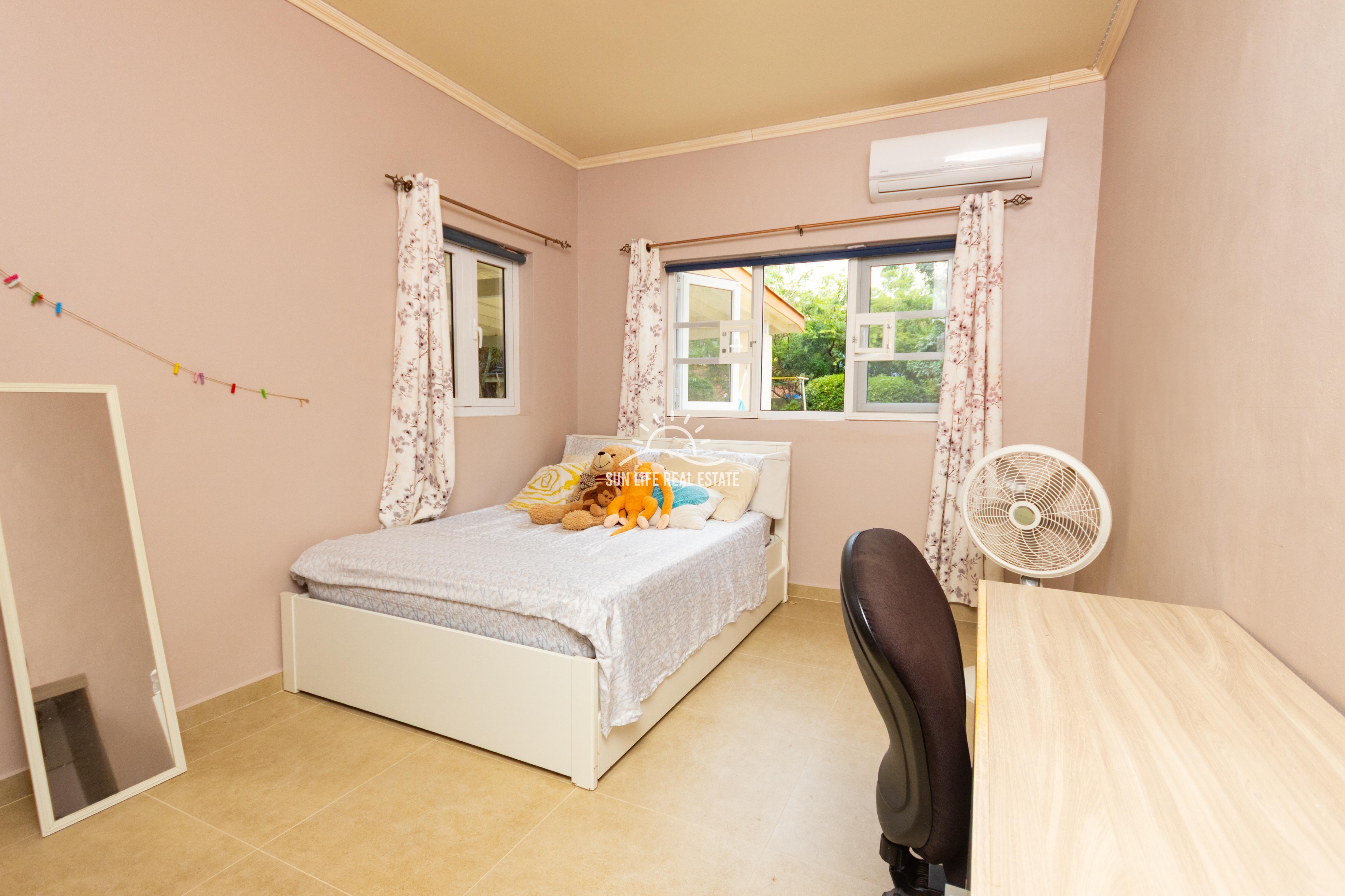 Spacious Family Home for Rent in Montaña