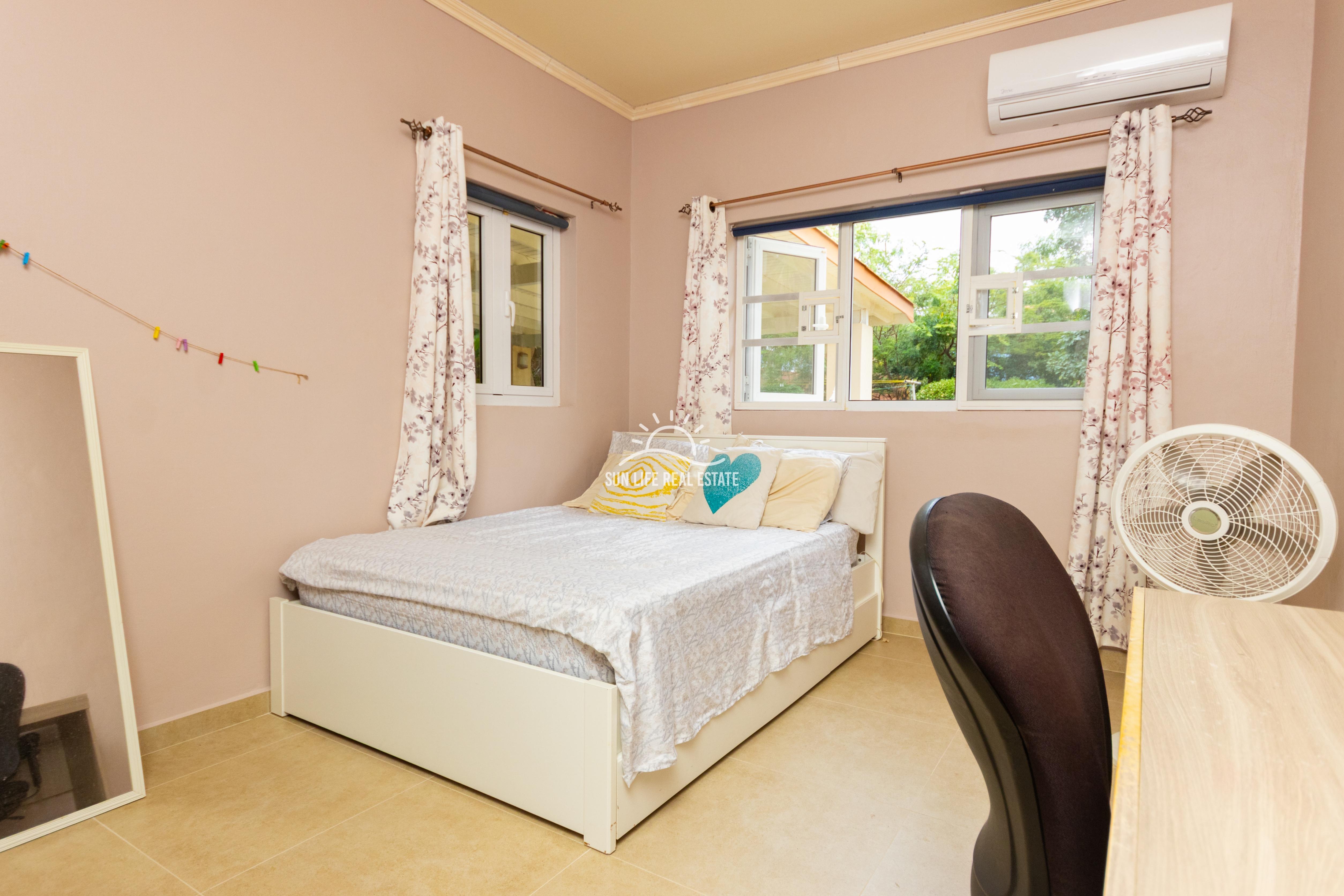 Spacious Family Home for Rent in Montaña