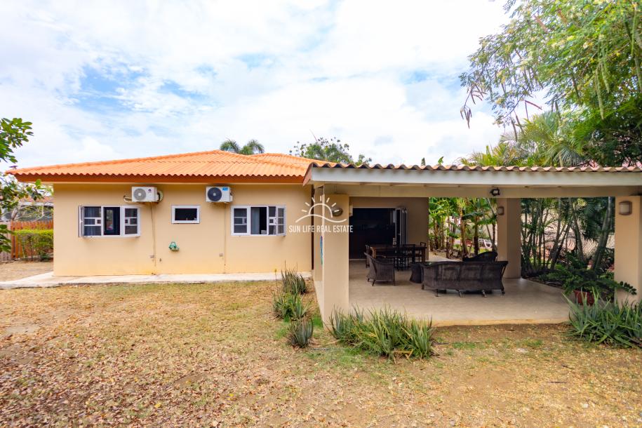 Spacious Family Home for Rent in Montaña-40