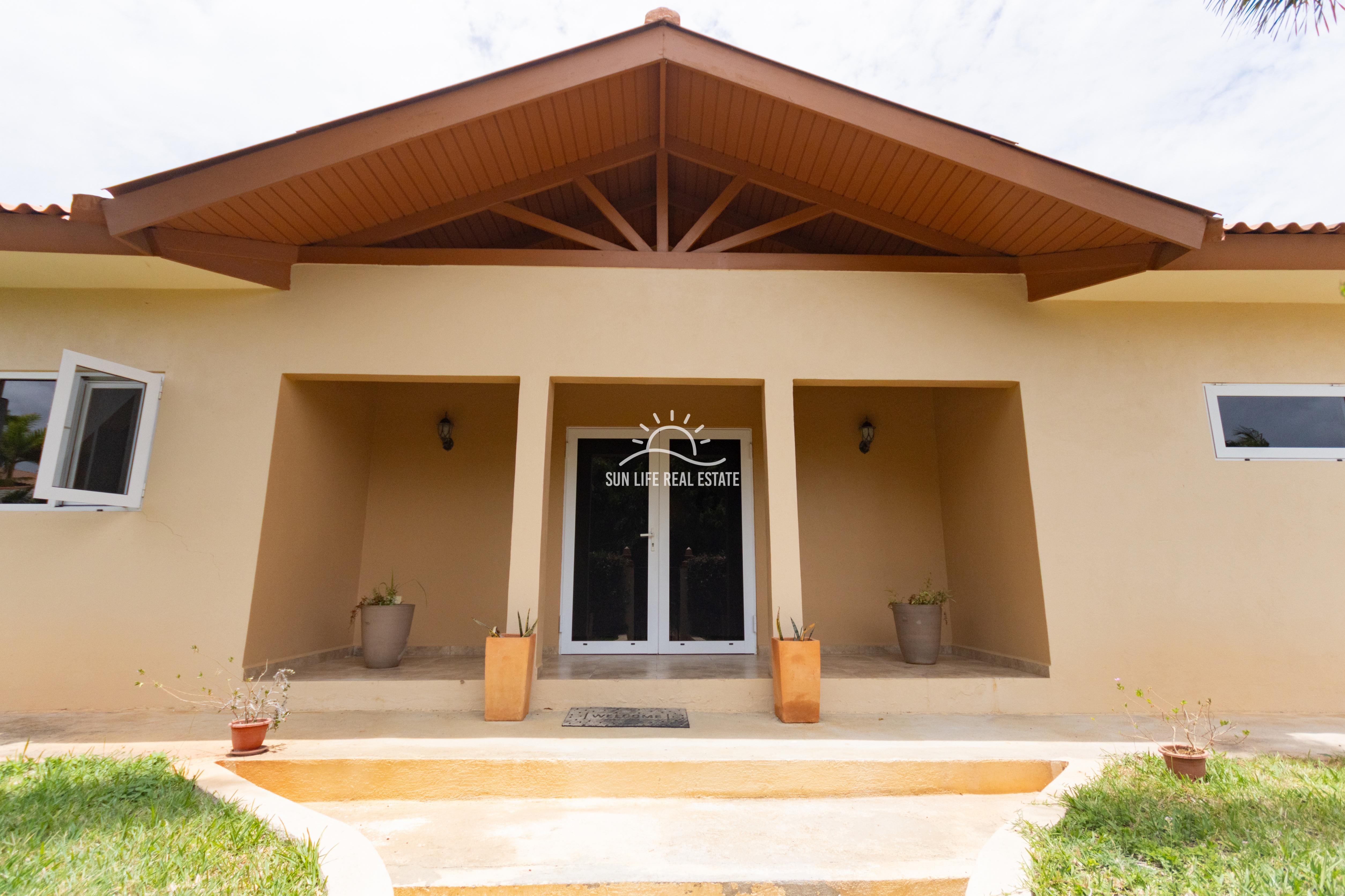 Spacious Family Home for Rent in Montaña