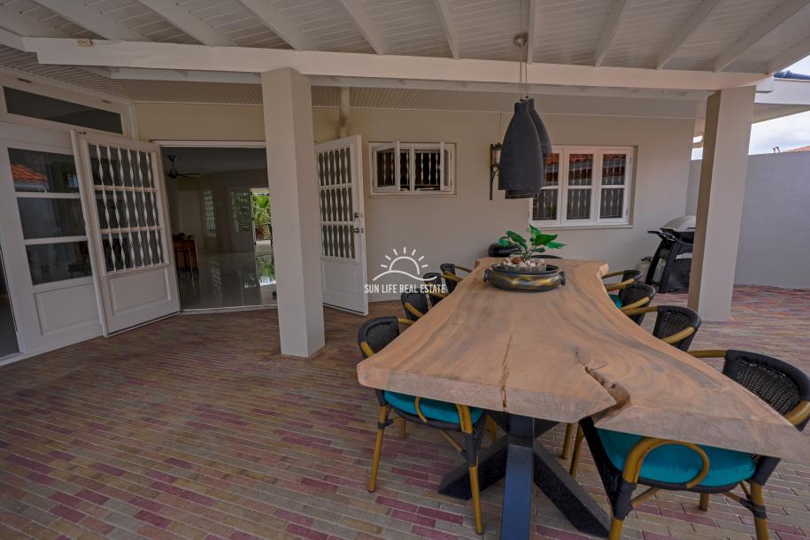 Expansive Home with Apartment & Generous Lot for Sale in Bottelier-36