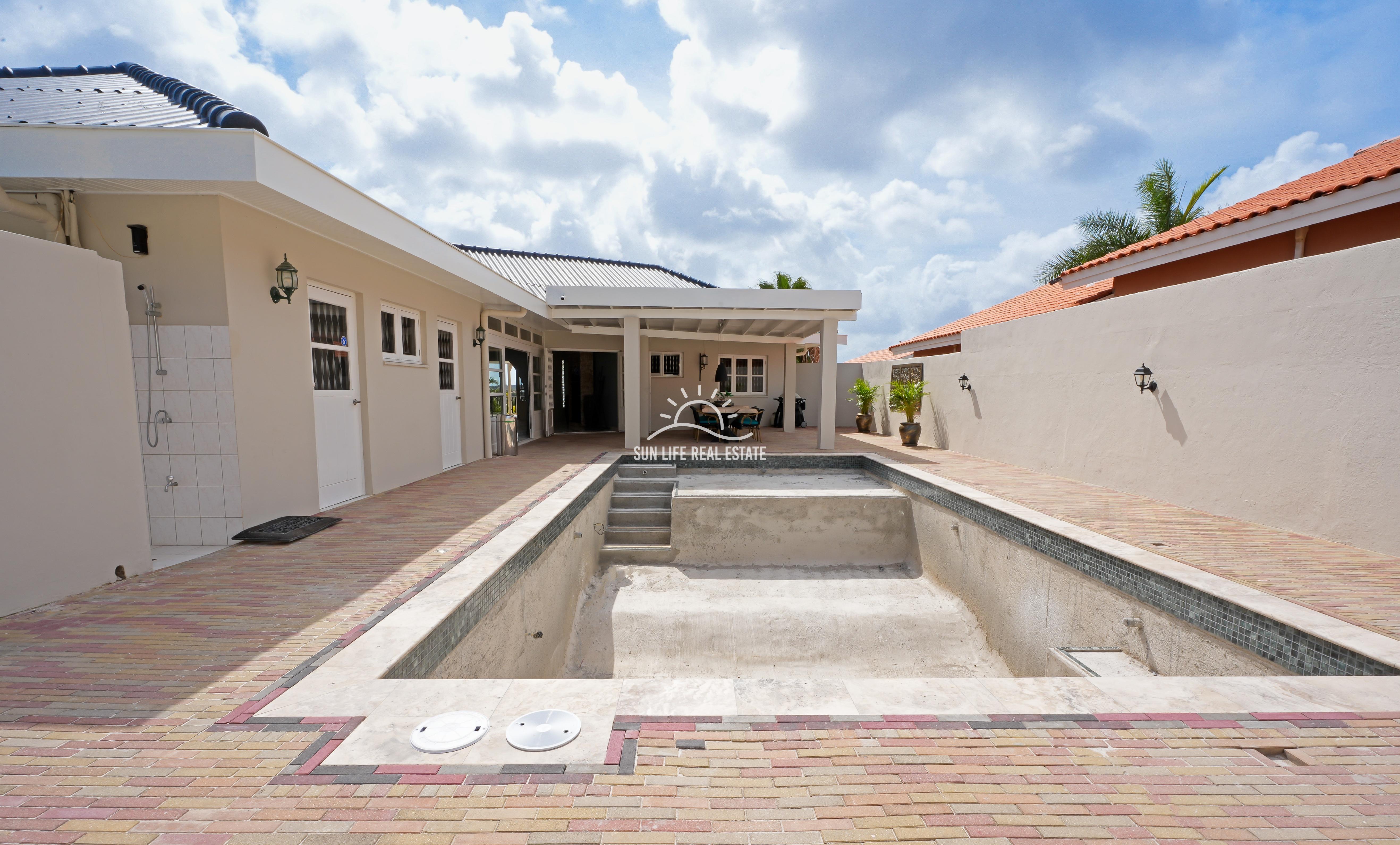 Expansive Home with Apartment & Generous Lot for Sale in Bottelier