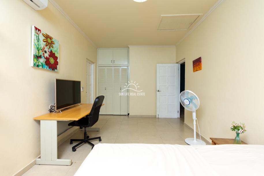 Spacious Family Home for Rent in Montaña-22