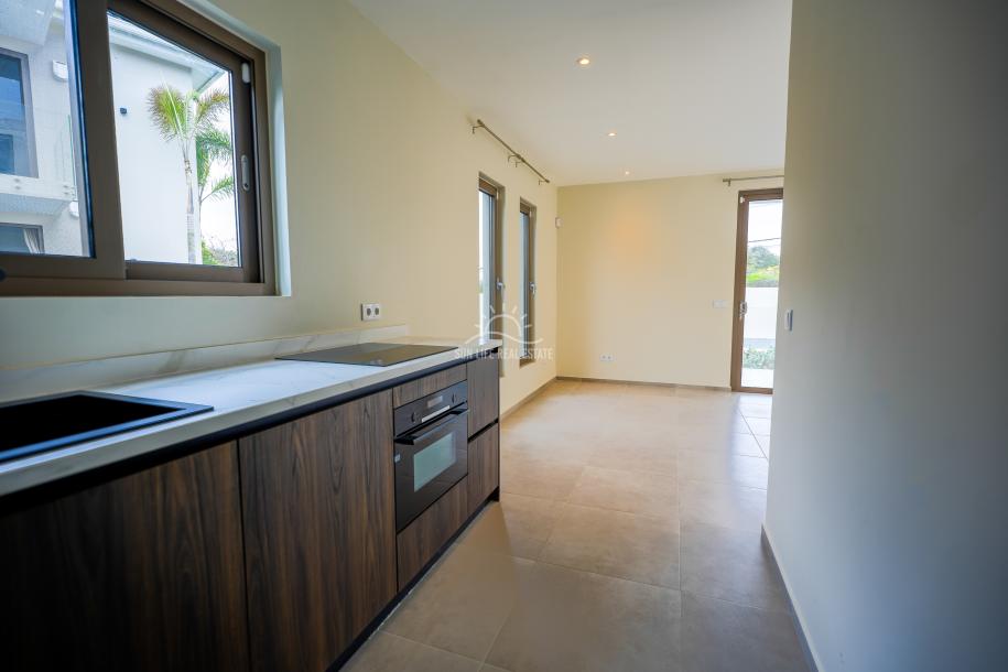 Newly Built Modern Top Floor Apartment for Rent in Perseus Living Resort-9