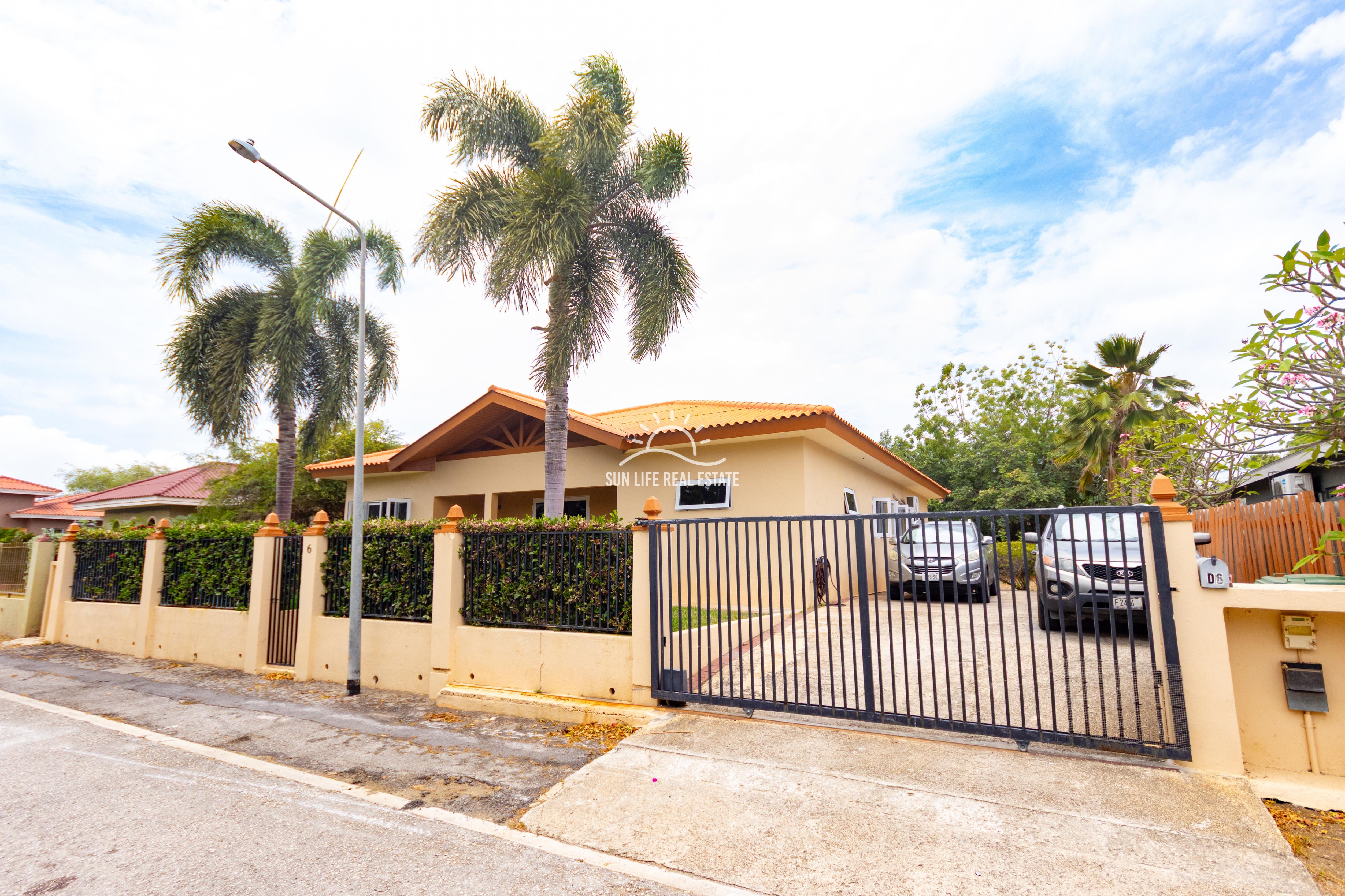 Spacious Family Home for Rent in Montaña